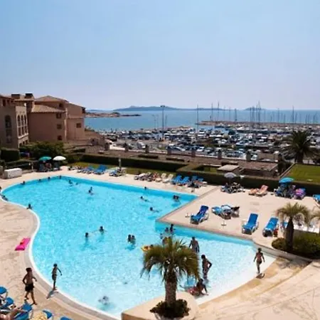 Charmant: Cozy Retreat With Pool Apartment Six-Fours-les-Plages